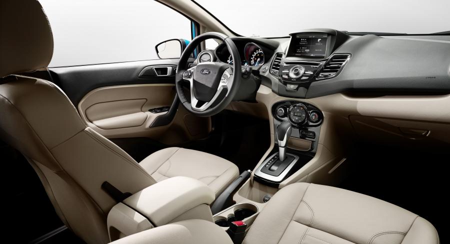  Ford Fiesta 5-Door 2014 года  (US) (фото 6 из 122)